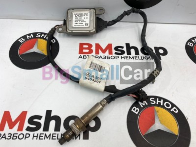 Лямбда-зонд левый Mercedes C350 2012 W204 276.957 A0009056900 - купить Челябинске