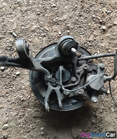 Задняя правая цапфа тойота авенсис - купить Челябинске