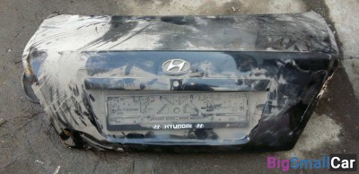 Крышка багажника Hyunda Elantra XD 2000-2005 б/у с дефектом - фото товара Крышка багажника Hyunda Elantra XD 2000-2005 б/у с дефектом - купить Челябинске