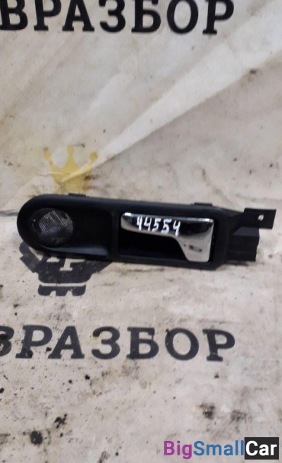 Ручка двери задней внутренняя левая PASSAT  B5  (2000-2005) б/у - купить Челябинске