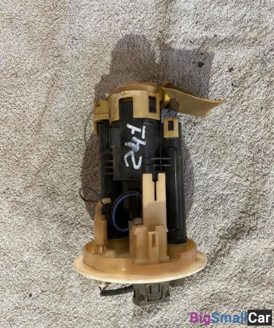 Насос топливный Mitsubishi Lancer Cedia - купить Челябинске