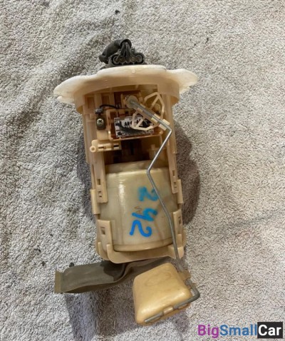 Насос топливный Nissan Sunny 15 - купить Челябинске