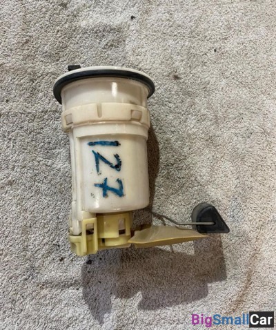 Насос топливный Toyota Camry 30 - купить Челябинске