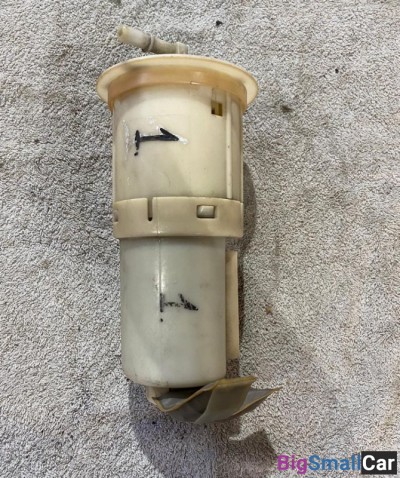 Насос топливный Mitsubishi Colt Z25 - купить Челябинске