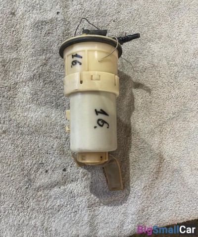 Насос топливный Toyota IST 1NZ - купить Челябинске