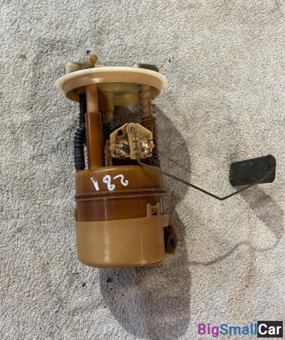 Насос топливный Nissan March K12 - купить Челябинске