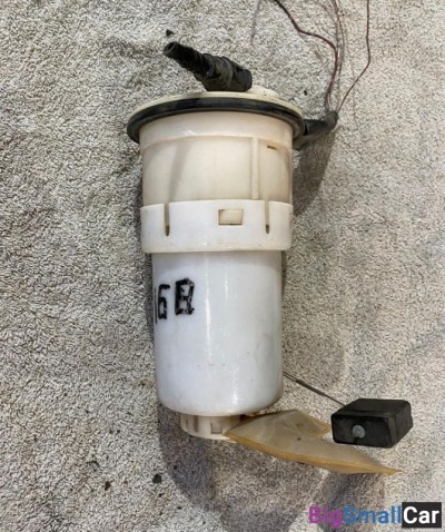 Насос топливный Toyota Funcargo - купить Челябинске