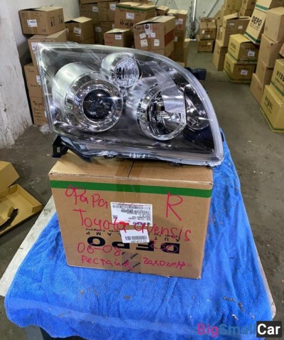 Фара правая Тойота авенсисtoyota Avensis - купить Челябинске