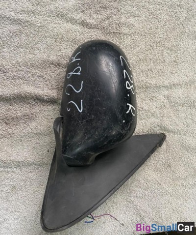 Зеркало правое Nissan Sunny 16 - купить Челябинске