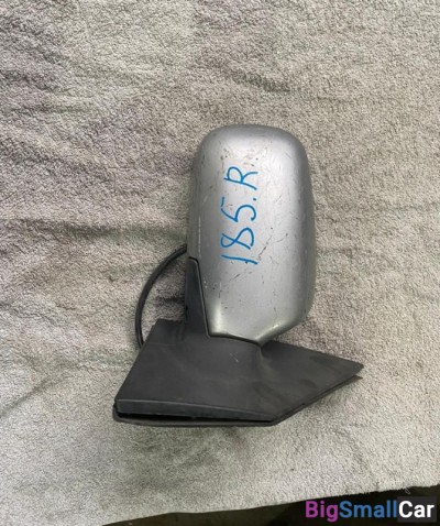 Зеркало правое Toyota Platz - купить Челябинске