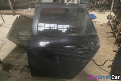 Дверь задняя левая Mazda Axela - купить Челябинске