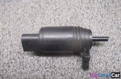 Моторчик омывателя (61 Общее э/оборудование автомобиля) 67127199567 - купить Челябинске