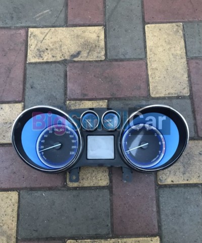 Щиток приборов chery bonus 3 Щиток приборов chery bonus 3